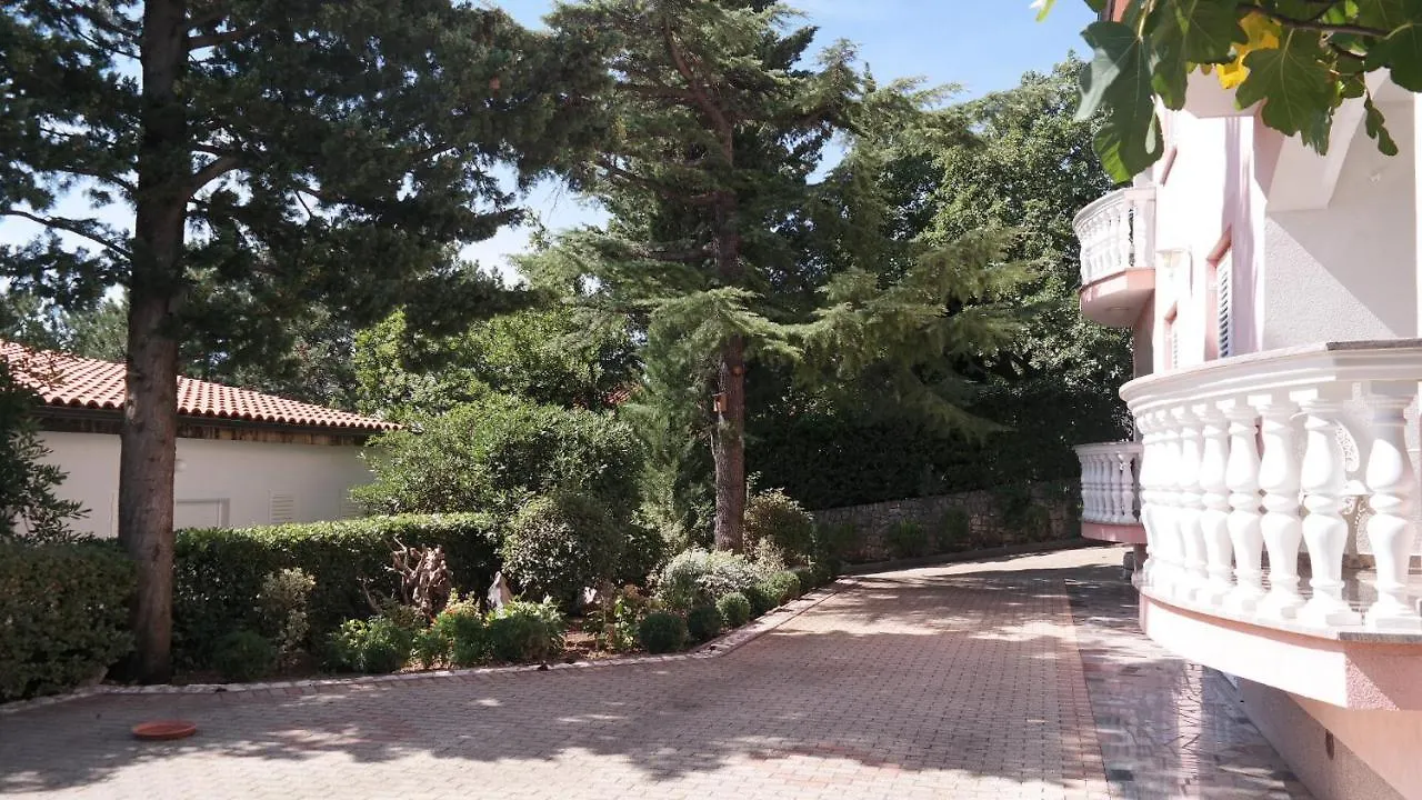 아파트 Apartmani Lili 노비비노돌스키
